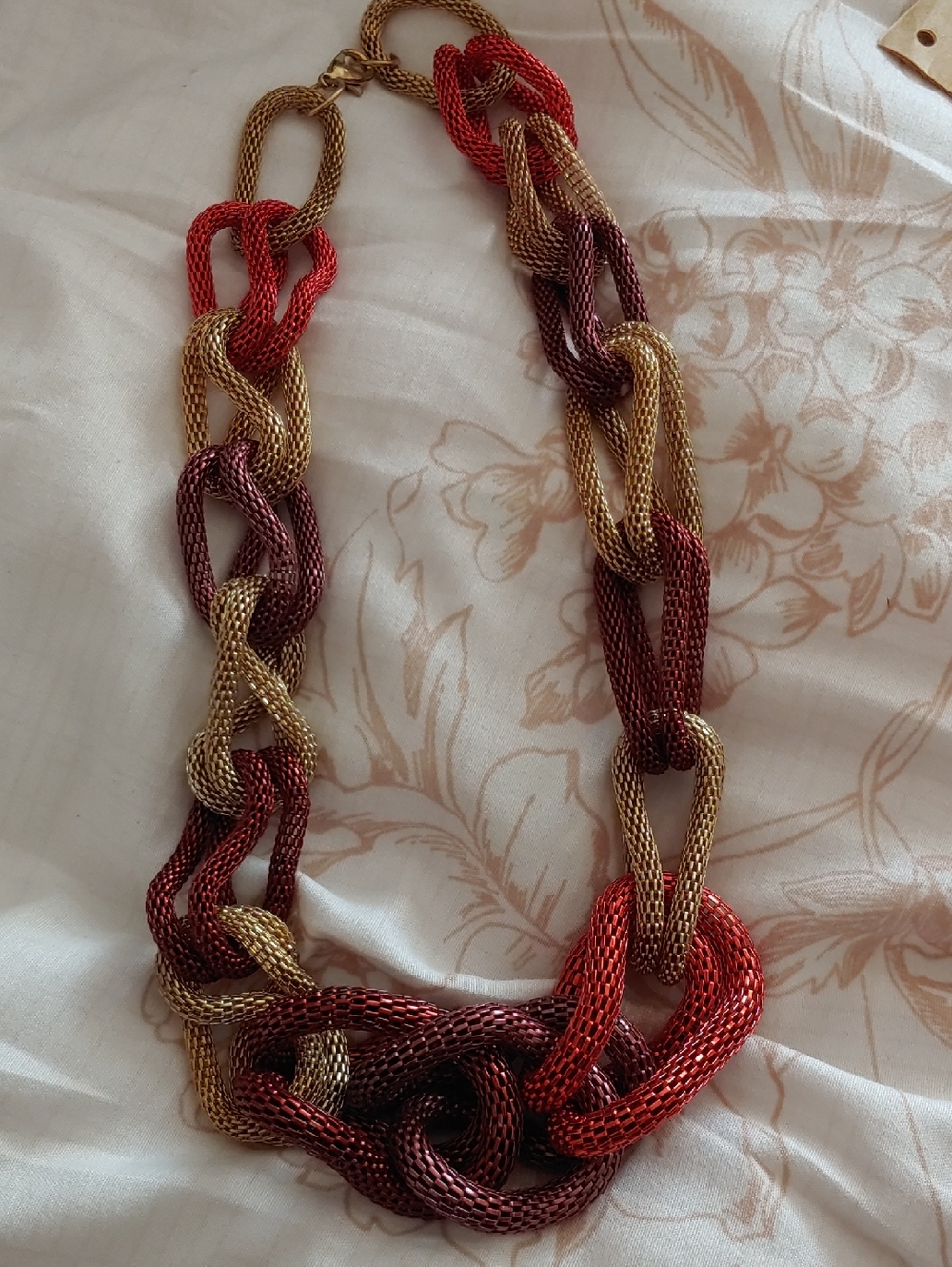 Source Unknown Red, Burgundy & Gold Mesh Link Necklace